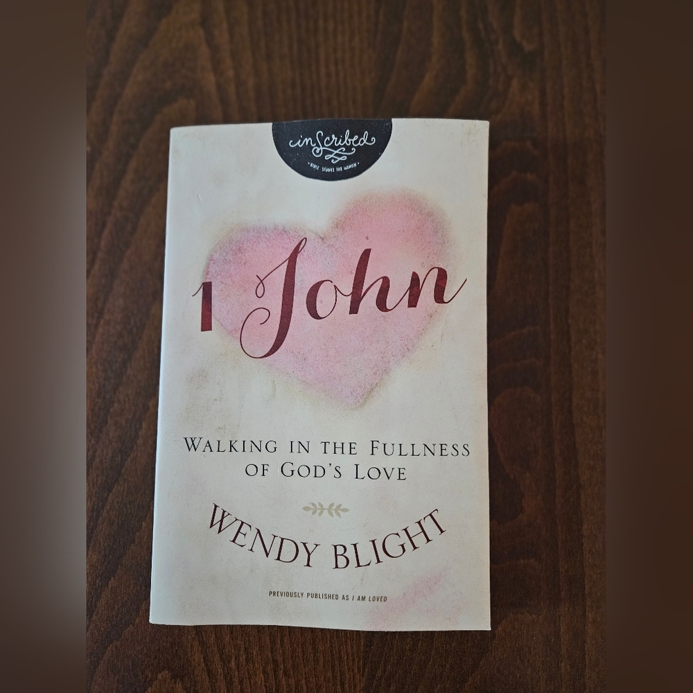 1 John Devotional Book by Wendy Blight